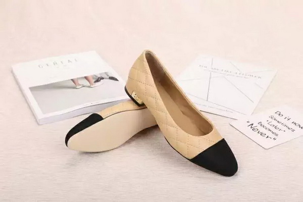 CHANEL Shallow mouth flat shoes Women--004